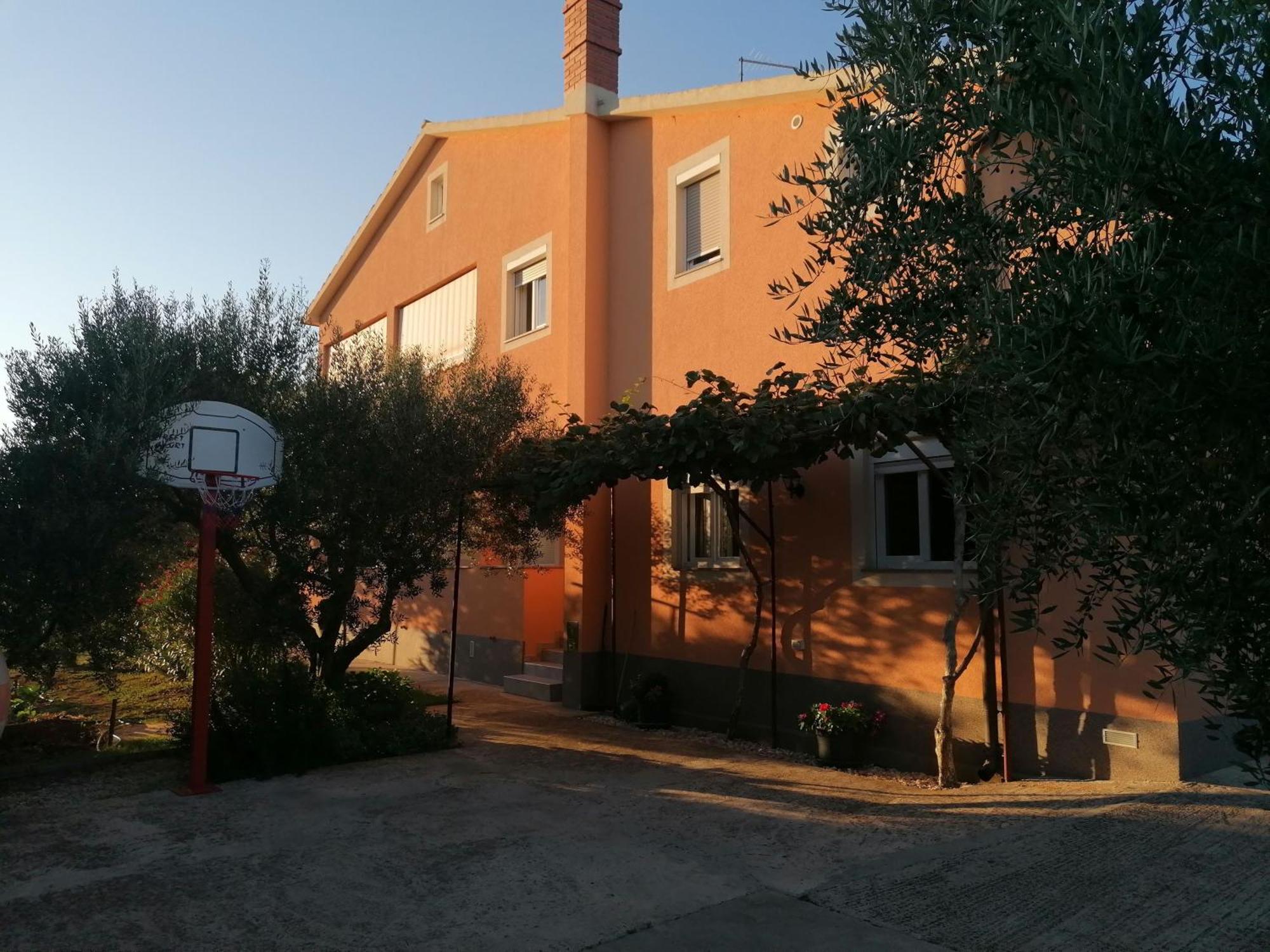 Fuer Sechs Personen Apartment *