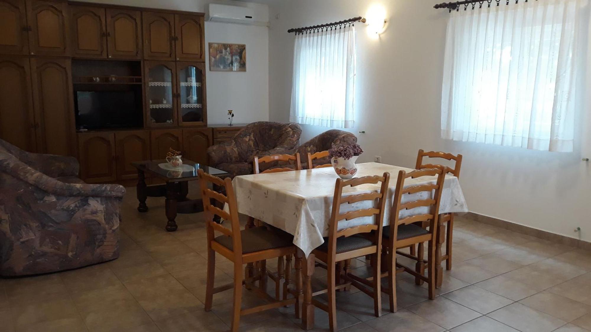 Ferienwohnung Fur Sechs Personen